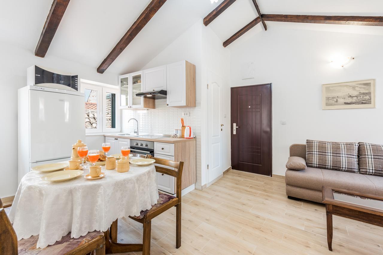 Sugar Suite Split Bagian luar foto