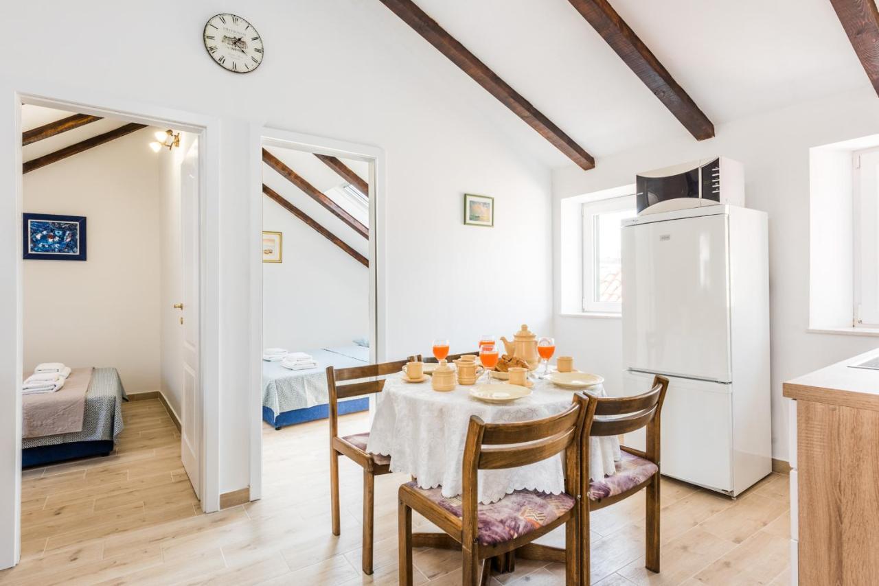 Sugar Suite Split Bagian luar foto