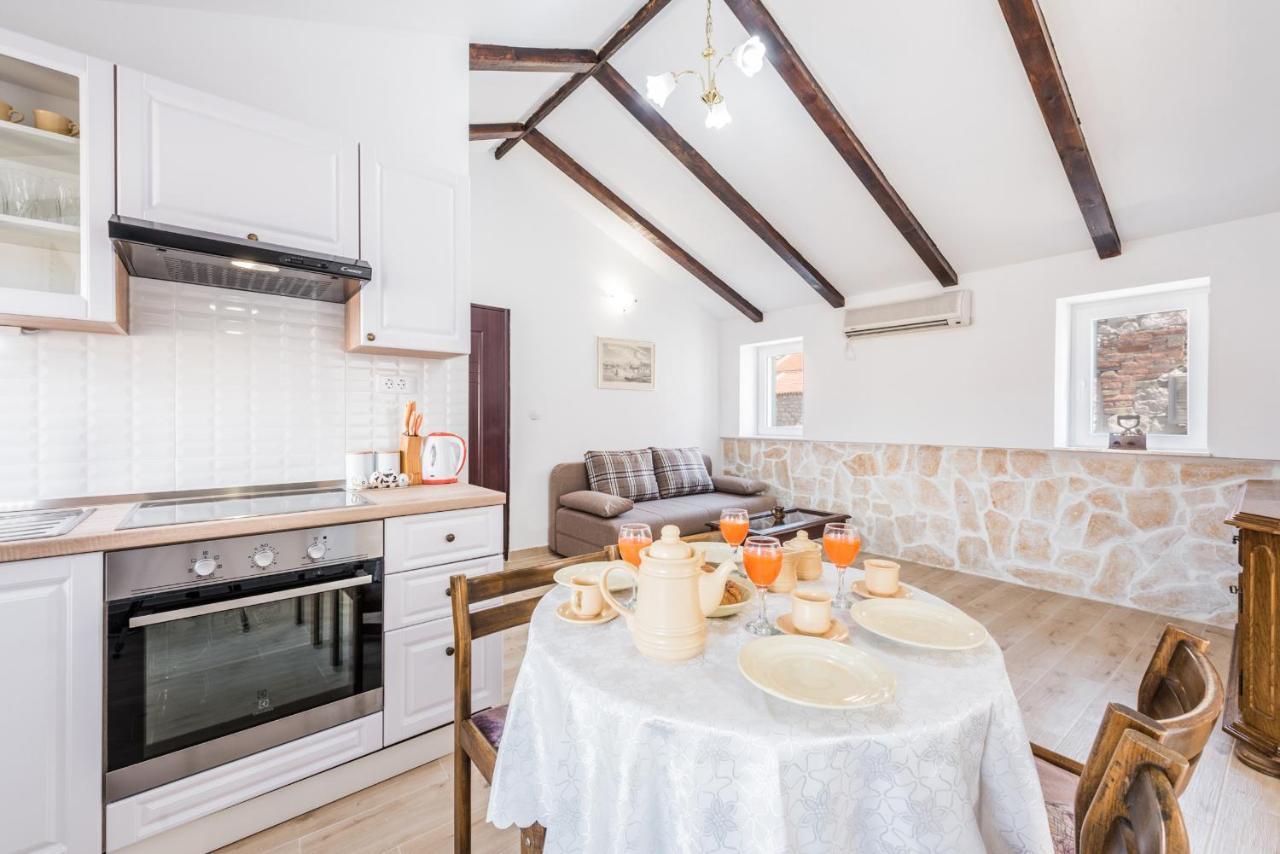 Sugar Suite Split Bagian luar foto