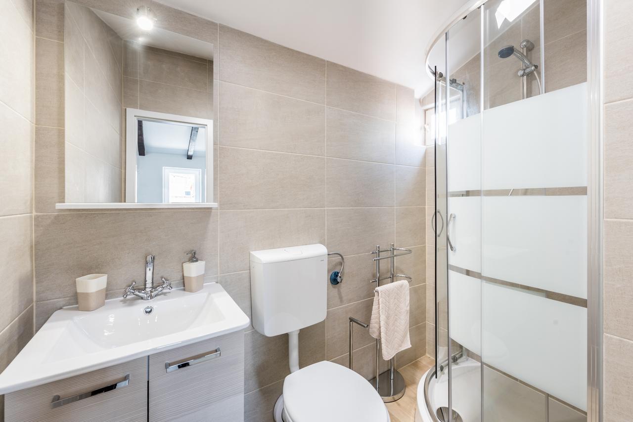Sugar Suite Split Bagian luar foto